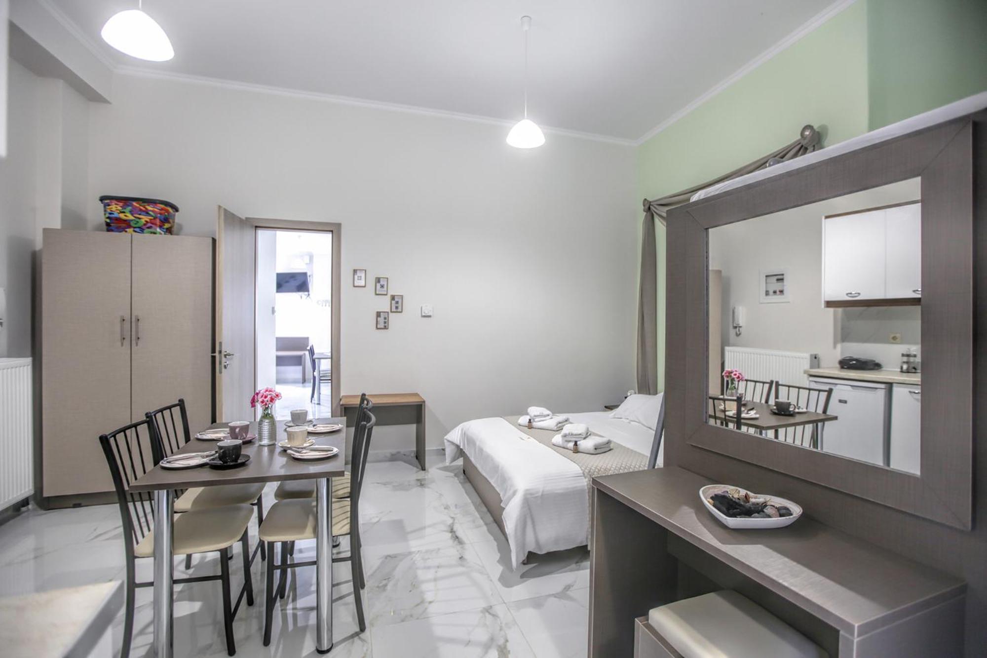 קאלאבאקה Del Sol #1 Meteora Luxurious Family Suites מראה חיצוני תמונה