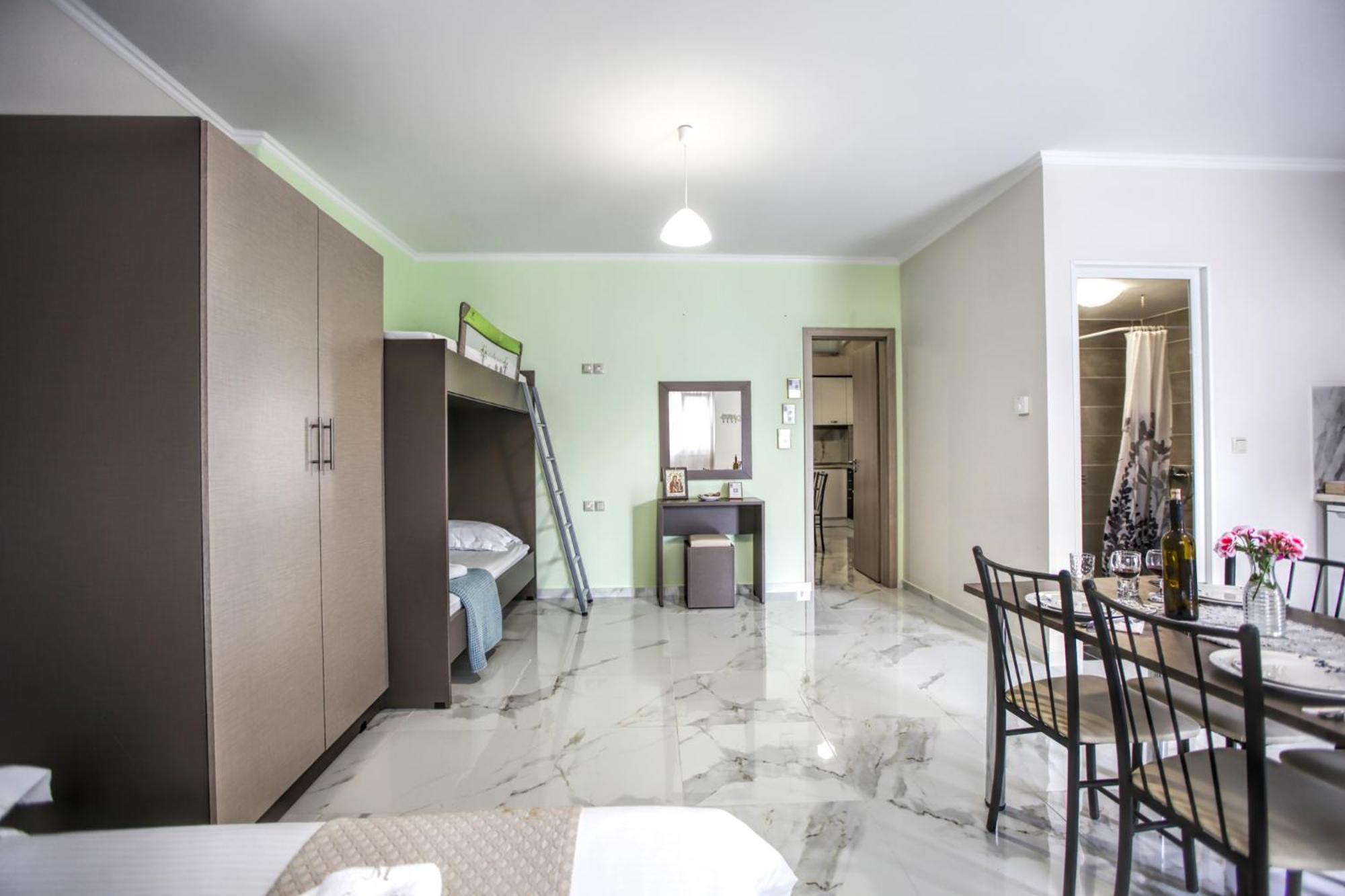 קאלאבאקה Del Sol #1 Meteora Luxurious Family Suites מראה חיצוני תמונה