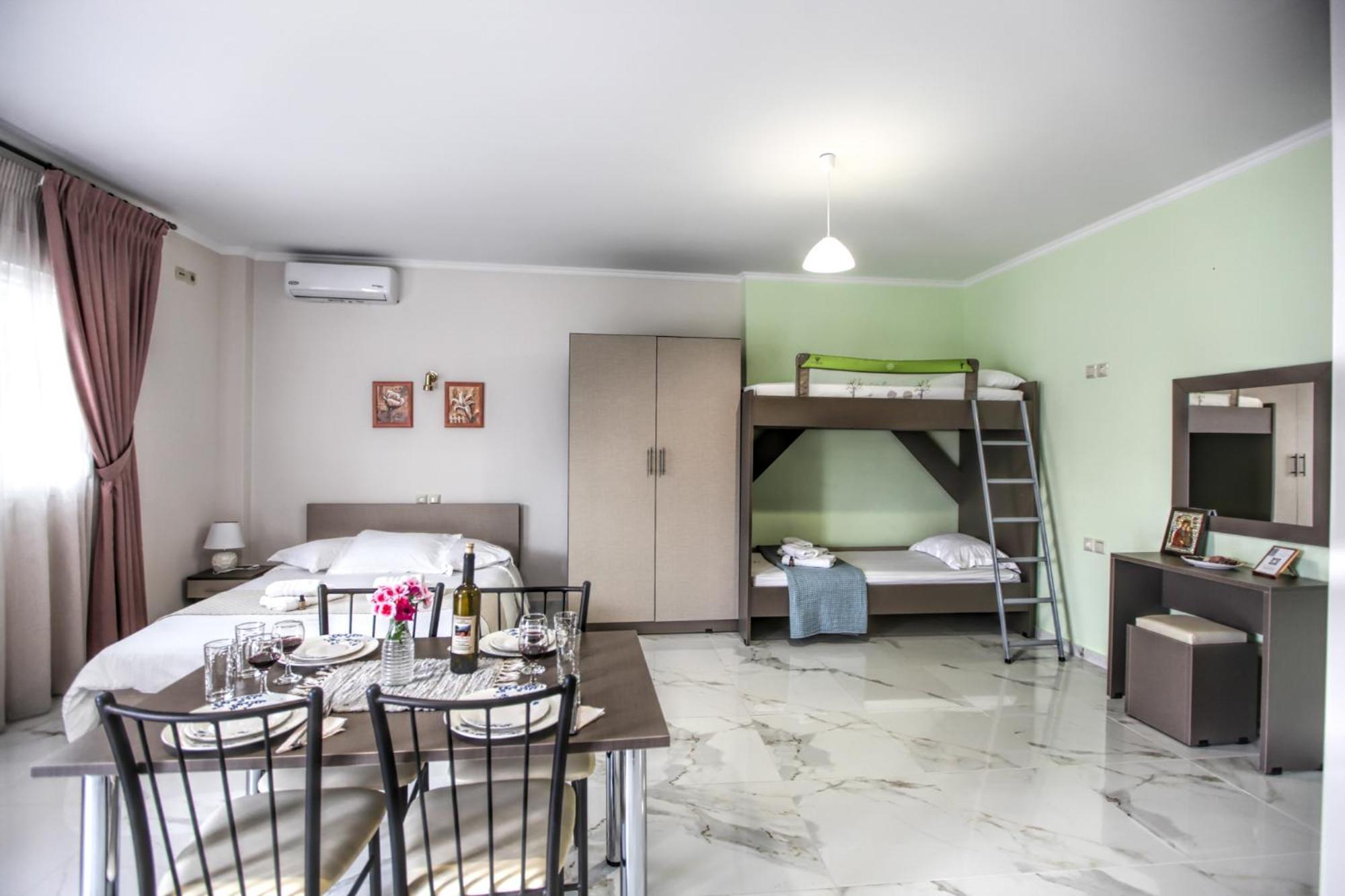 קאלאבאקה Del Sol #1 Meteora Luxurious Family Suites מראה חיצוני תמונה